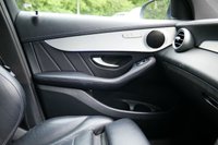 USED 2022 22 MERCEDES-BENZ GLC 2.0 GLC300e 13.5kWh AMG Line (Premium) SUV 5dr Petrol Plug-in Hybrid G-Tronic+ 4MATIC Euro 6 (s/s) (333 ps) SPECTRAL BLUE METALLIC PAINTWORK + APPLE CARPLAY + VIRTUAL COCKPIT