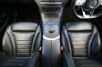 USED 2022 22 MERCEDES-BENZ GLC 2.0 GLC300e 13.5kWh AMG Line (Premium) SUV 5dr Petrol Plug-in Hybrid G-Tronic+ 4MATIC Euro 6 (s/s) (333 ps) SPECTRAL BLUE METALLIC PAINTWORK + APPLE CARPLAY + VIRTUAL COCKPIT