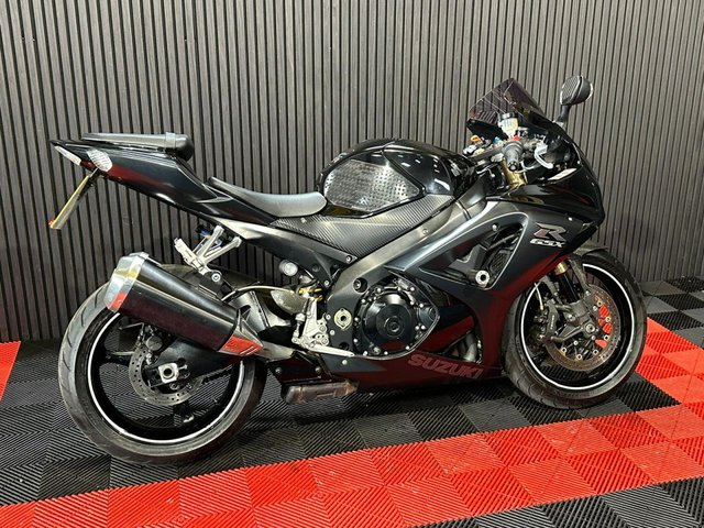 View our SUZUKI GSX-R1000