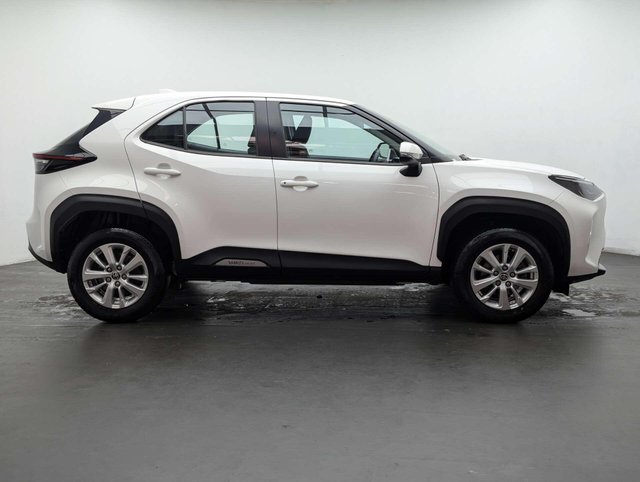 USED 2023 23 TOYOTA YARIS CROSS 1.5 Yaris Cross Icon HEV Auto 5dr CLICK+COLLECT / HOME DELIVERY