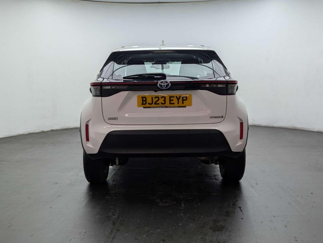 USED 2023 23 TOYOTA YARIS CROSS 1.5 Yaris Cross Icon HEV Auto 5dr CLICK+COLLECT / HOME DELIVERY