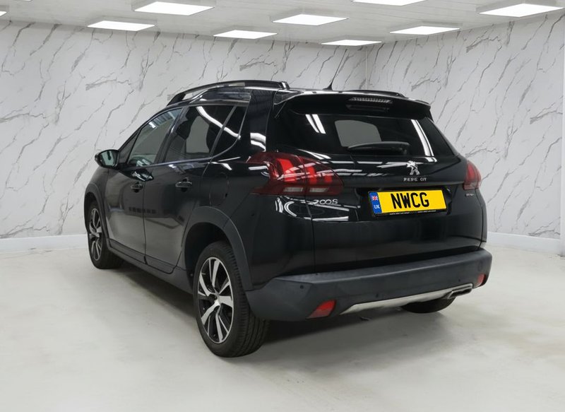 2018 Peugeot 2008 in black — photo 3 of 20