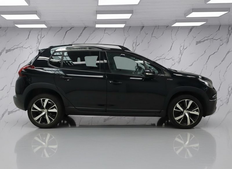 2018 Peugeot 2008 in black — photo 6 of 20