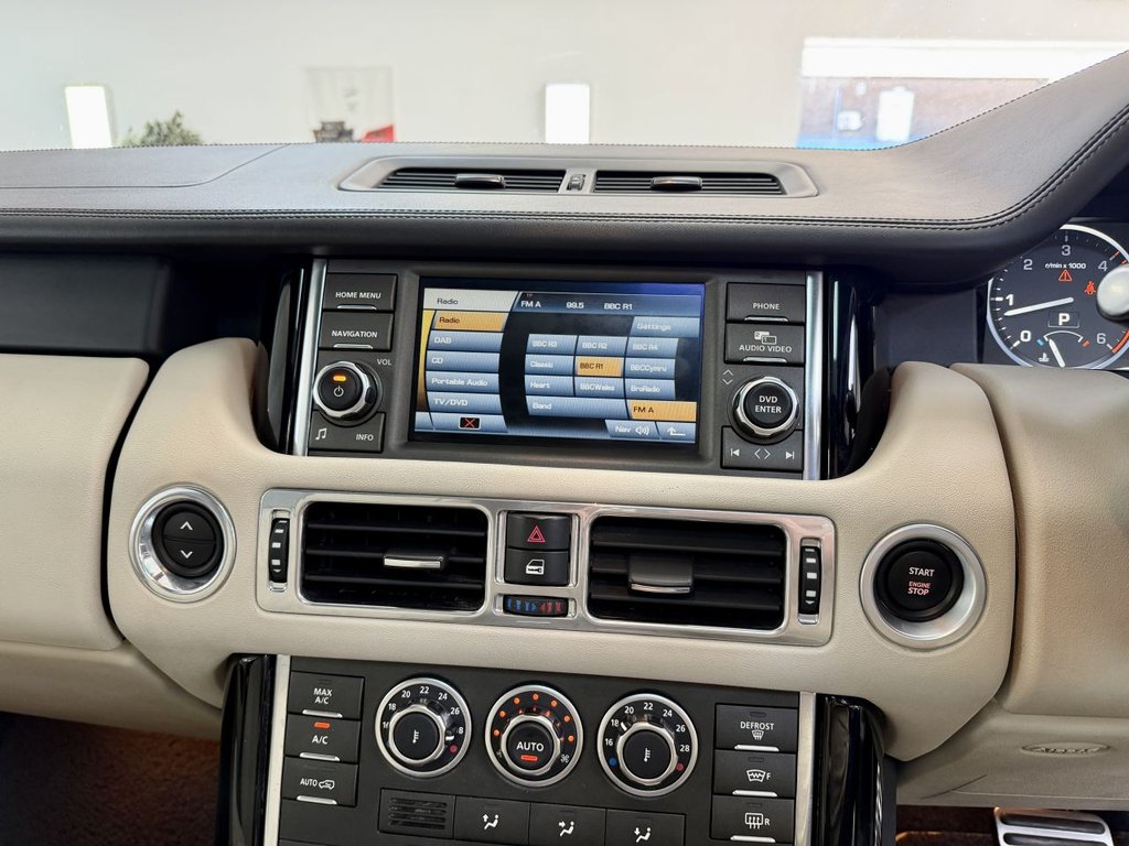 USED 2012 12 LAND ROVER RANGE ROVER 4.4 TD V8 Westminster SUV 5dr Diesel Auto 4WD Euro 5 (313 bhp) 