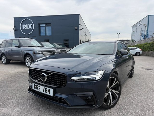View our VOLVO V90