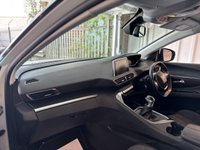 USED 2019 69 PEUGEOT 5008 1.2 PureTech Active SUV 5dr Petrol Manual Euro 6 (s/s) (130 ps)+1 FORMER KEEPER+FSH+7 SEATER+PARKING SENSORS+APPLECARPLAY+DAB+ALLOYS+CRUISE+ 1 FORMER KEEPER+FSH+7 SEATER+PARKING SENSORS+APPLECARPLAY+DAB+ALLOYS+CRUISE+HPI CLEAR