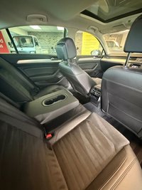 USED 2017 66 VOLKSWAGEN PASSAT 2.0 TDI BlueMotion Tech GT Saloon 4dr Diesel Manual Euro 6 (s/s) (150 ps) 