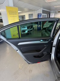 USED 2017 66 VOLKSWAGEN PASSAT 2.0 TDI BlueMotion Tech GT Saloon 4dr Diesel Manual Euro 6 (s/s) (150 ps) 