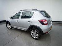USED 2015 15 DACIA SANDERO STEPWAY 1.5 dCi Laureate Hatchback 5dr Diesel Manual Euro 5 (90 ps) *** &pound;20 PER YEAR ROAD TAX ***