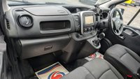 USED 2020 70 RENAULT TRAFIC 2.0 dCi ENERGY 28 Sport Nav Panel Van 5dr Diesel EDC SWB Standard Roof Euro 6 (s/s) (170 ps) *** ONE OWNER - SAT NAV - REVERSE CAMERA ***