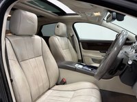 USED 2013 F JAGUAR XJ 3.0d V6 Portfolio Saloon 4dr Diesel Auto Euro 5 (s/s) (275 ps) 