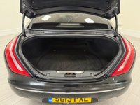 USED 2013 F JAGUAR XJ 3.0d V6 Portfolio Saloon 4dr Diesel Auto Euro 5 (s/s) (275 ps) 