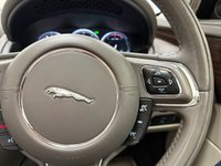 USED 2013 F JAGUAR XJ 3.0d V6 Portfolio Saloon 4dr Diesel Auto Euro 5 (s/s) (275 ps) 