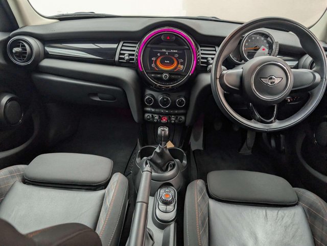 USED 2017 17 MINI HATCH 1.5 Cooper Seven 5dr CLICK+COLLECT / HOME DELIVERY
