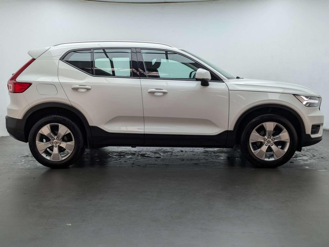 USED 2021 21 VOLVO XC40 1.5 XC40 Momentum T3 5dr CLICK+COLLECT / HOME DELIVERY