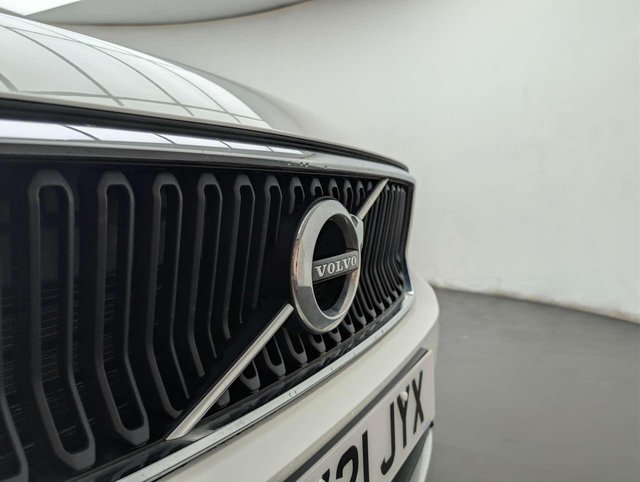 USED 2021 21 VOLVO XC40 1.5 XC40 Momentum T3 5dr CLICK+COLLECT / HOME DELIVERY