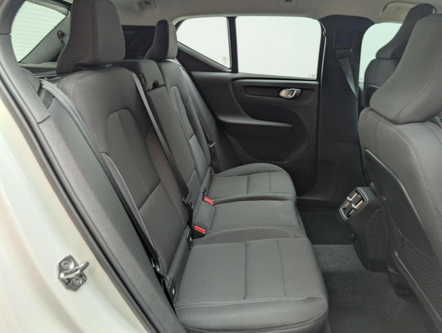 USED 2021 21 VOLVO XC40 1.5 XC40 Momentum T3 5dr CLICK+COLLECT / HOME DELIVERY
