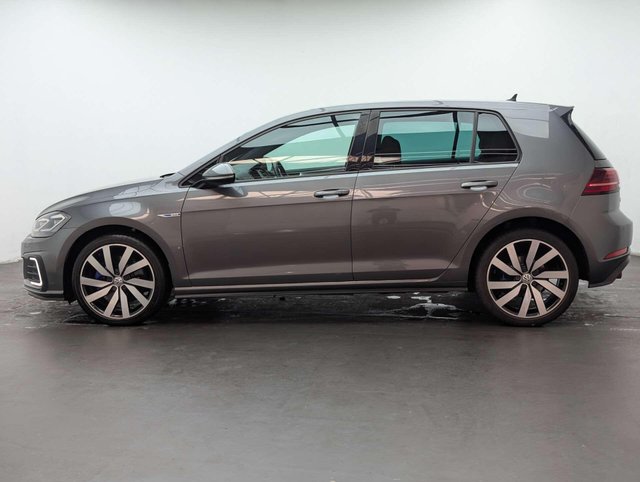 USED 2018 18 VOLKSWAGEN GOLF 1.4 Golf GTE Advance Semi-Auto 5dr CLICK+COLLECT / HOME DELIVERY