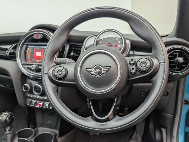 USED 2018 18 MINI CONVERTIBLE 1.5 Cooper 2dr CLICK+COLLECT / HOME DELIVERY