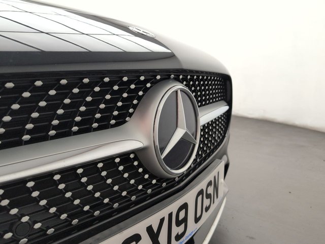 USED 2019 19 MERCEDES-BENZ A-CLASS 1.3 A 180 AMG Line Auto 5dr CLICK+COLLECT / HOME DELIVERY