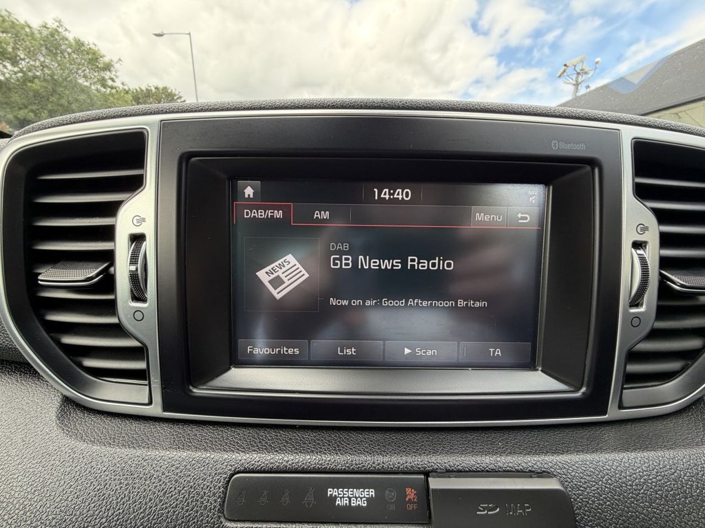 USED 2017 67 KIA SPORTAGE 1.6 GDi 2 SUV 5dr Petrol Manual Euro 6 (s/s) (130 bhp) 