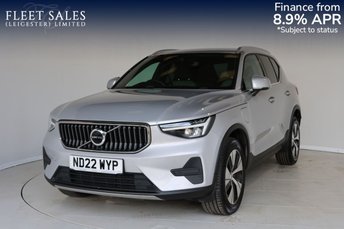 2022 VOLVO XC40