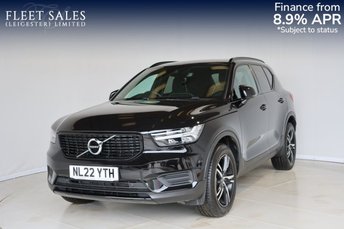 2022 VOLVO XC40