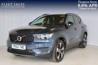 2022 VOLVO XC40