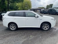 USED 2014 14 MITSUBISHI OUTLANDER 2.0h 12kWh GX4h SUV 5dr Petrol Plug-in Hybrid CVT 4WD Euro 5 (s/s) (200 ps) 3 FORMER KEEPER+FULL HISTORY