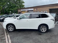 USED 2014 14 MITSUBISHI OUTLANDER 2.0h 12kWh GX4h SUV 5dr Petrol Plug-in Hybrid CVT 4WD Euro 5 (s/s) (200 ps) 3 FORMER KEEPER+FULL HISTORY