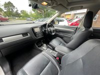 USED 2014 14 MITSUBISHI OUTLANDER 2.0h 12kWh GX4h SUV 5dr Petrol Plug-in Hybrid CVT 4WD Euro 5 (s/s) (200 ps) 3 FORMER KEEPER+FULL HISTORY