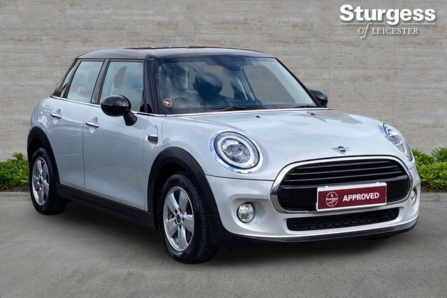View our MINI Hatch 1.5 Cooper Steptronic Euro 6 (s/s) 5dr