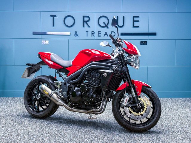 2010 10 Triumph Speed Triple 1050 1050 Naked Petrol 