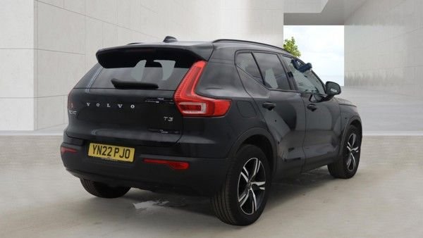 View our VOLVO XC40