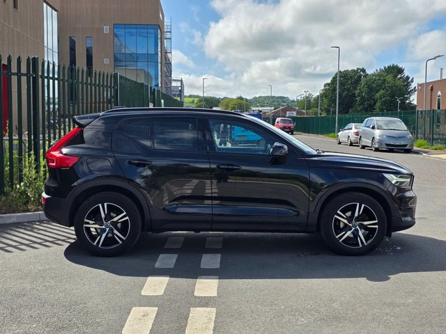 View our VOLVO XC40