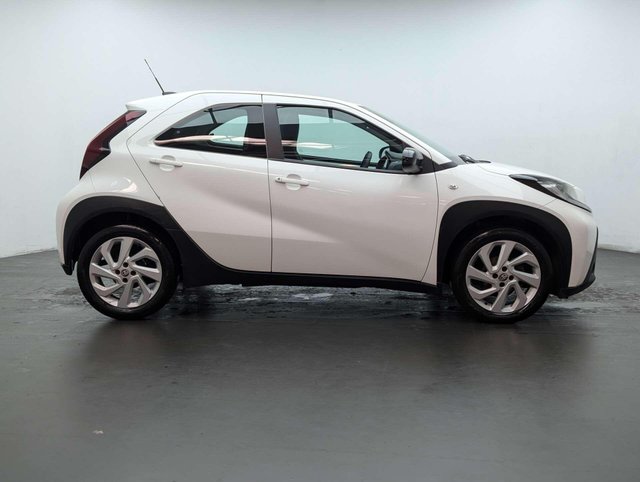 USED 2023 72 TOYOTA AYGO X 1.0 Aygo X Pure VVT-I 5dr CLICK+COLLECT / HOME DELIVERY