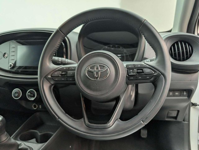 USED 2023 72 TOYOTA AYGO X 1.0 Aygo X Pure VVT-I 5dr CLICK+COLLECT / HOME DELIVERY