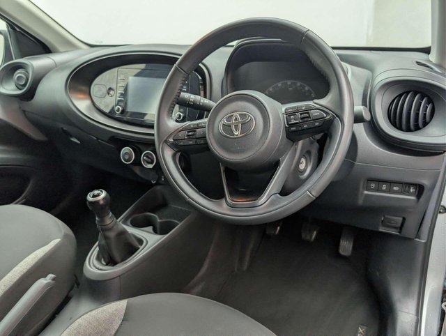 USED 2022 72 TOYOTA AYGO X 1.0 Aygo X Pure VVT-I 5dr CLICK+COLLECT / HOME DELIVERY