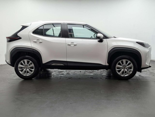 USED 2023 23 TOYOTA YARIS CROSS 1.5 Yaris Cross Icon HEV Auto 5dr CLICK+COLLECT / HOME DELIVERY