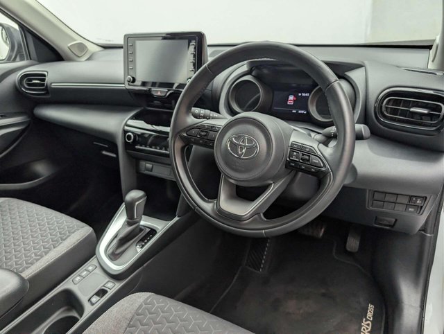 USED 2023 23 TOYOTA YARIS CROSS 1.5 Yaris Cross Icon HEV Auto 5dr CLICK+COLLECT / HOME DELIVERY