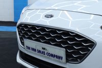 USED 2019 69 FORD FOCUS 1.5 ECOBLUE VIGNALE HATCHBACK 5DR DIESEL AUTOMATIC EURO 6 (S/S) (120 PS) NAV LOW MILEAGE - FULL SERVICE HISTORY - TIMING BELT / WATER PUMP JUST BEEN DONE - HPI CHECK ALL CLEAR  - ULEZ / LEZ COMPLIANT - HIGHEST SPEC - VIGNALE - AUTOMATIC - PADDLESHIFT - STUNNING METTALIC WHITE PAINTWORK - REVERSE CAMERA - SAT NAV - APPLE CAR PLAY / ANDRIOD AUTO - FULL VIGNALE  LEATHER - HEATED SEATS - PARK ASSIST - CONVIENCE PACK - DRIVER ASSIST PACK - HEADS UP DISPLAY - FINANCE AVAILABLE - ZERO DEPOSIT OFFERS - ALL VANS/CARS WELCOME IN PART-EXCHANGE, ANY AGE, ANY MILEAGE, ANY CONDITION