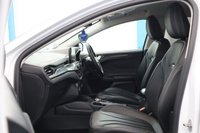 USED 2019 69 FORD FOCUS 1.5 ECOBLUE VIGNALE HATCHBACK 5DR DIESEL AUTOMATIC EURO 6 (S/S) (120 PS) NAV LOW MILEAGE - FULL SERVICE HISTORY - TIMING BELT / WATER PUMP JUST BEEN DONE - HPI CHECK ALL CLEAR  - ULEZ / LEZ COMPLIANT - HIGHEST SPEC - VIGNALE - AUTOMATIC - PADDLESHIFT - STUNNING METTALIC WHITE PAINTWORK - REVERSE CAMERA - SAT NAV - APPLE CAR PLAY / ANDRIOD AUTO - FULL VIGNALE  LEATHER - HEATED SEATS - PARK ASSIST - CONVIENCE PACK - DRIVER ASSIST PACK - HEADS UP DISPLAY - FINANCE AVAILABLE - ZERO DEPOSIT OFFERS - ALL VANS/CARS WELCOME IN PART-EXCHANGE, ANY AGE, ANY MILEAGE, ANY CONDITION