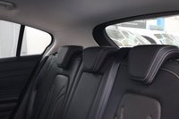 USED 2019 69 FORD FOCUS 1.5 ECOBLUE VIGNALE HATCHBACK 5DR DIESEL AUTOMATIC EURO 6 (S/S) (120 PS) NAV LOW MILEAGE - FULL SERVICE HISTORY - TIMING BELT / WATER PUMP JUST BEEN DONE - HPI CHECK ALL CLEAR  - ULEZ / LEZ COMPLIANT - HIGHEST SPEC - VIGNALE - AUTOMATIC - PADDLESHIFT - STUNNING METTALIC WHITE PAINTWORK - REVERSE CAMERA - SAT NAV - APPLE CAR PLAY / ANDRIOD AUTO - FULL VIGNALE  LEATHER - HEATED SEATS - PARK ASSIST - CONVIENCE PACK - DRIVER ASSIST PACK - HEADS UP DISPLAY - FINANCE AVAILABLE - ZERO DEPOSIT OFFERS - ALL VANS/CARS WELCOME IN PART-EXCHANGE, ANY AGE, ANY MILEAGE, ANY CONDITION