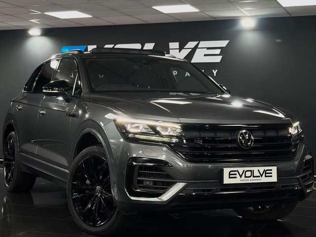 View our Volkswagen Touareg 3.0 TSI V6 Black Edition SUV 5dr Petrol Tiptronic 4Motion Euro 6 (s/s) (340 ps)