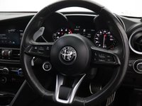 USED 2021 71 ALFA ROMEO GIULIA 2.0T Veloce Saloon 4dr Petrol GPF Auto Euro 6 (s/s) (280 ps) HEATED SEATS | HEATED STEERING