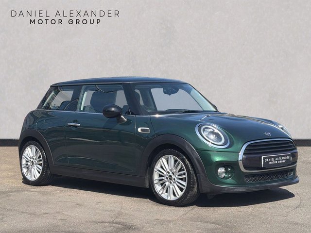 View our MINI Hatch 1.5 Cooper Hatchback 3dr Petrol Steptronic Euro 6 (s/s) (136 ps)