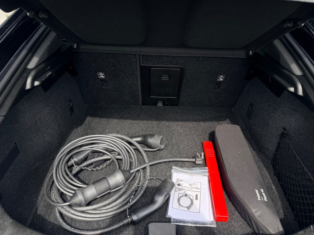 USED 2022 71 POLESTAR POLESTAR 2 Single Motor 64kWh Standard Range Fastback 5dr Electric Auto FWD (224 ps) 1 Owner|4 Services|Camera|SatNav|Apple CarPlay/Android Auto|
