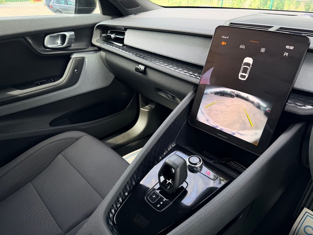 USED 2022 71 POLESTAR POLESTAR 2 Single Motor 64kWh Standard Range Fastback 5dr Electric Auto FWD (224 ps) 1 Owner|4 Services|Camera|SatNav|Apple CarPlay/Android Auto|