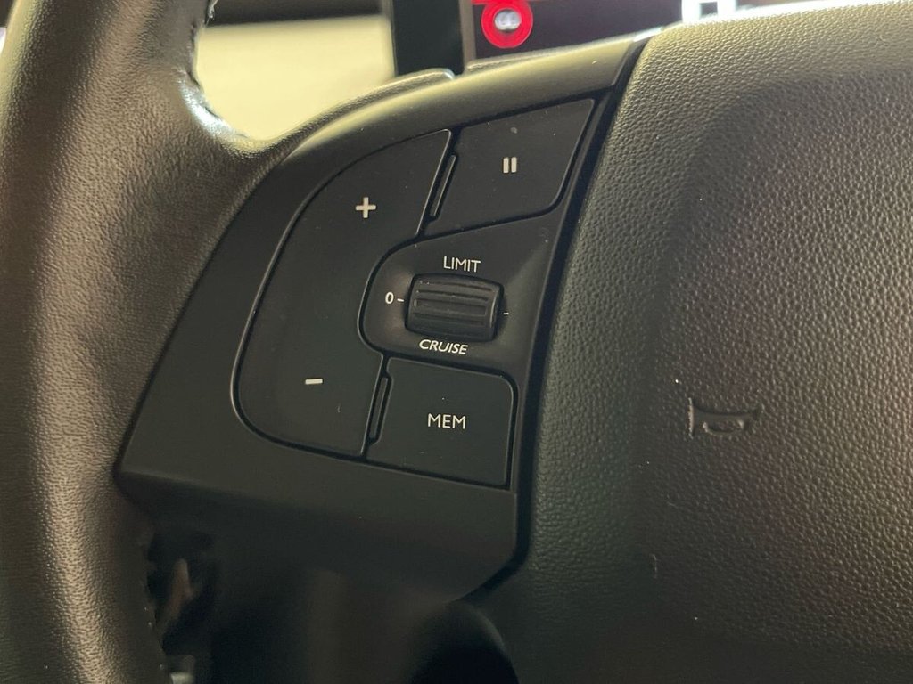 USED 2018 68 CITROEN C4 CACTUS 1.2 PureTech GPF Flair Hatchback 5dr Petrol EAT6 Euro 6 (s/s) (110 ps) APPLE CAR PLAY AND ANDROID AUTO