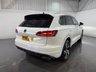 USED 2018 68 VOLKSWAGEN TOUAREG 3.0 TDI V6 R-Line Tech SUV 5dr Diesel Tiptronic 4Motion Euro 6 (s/s) (286 ps) 2 keys, reverse camera, NAV, DAB